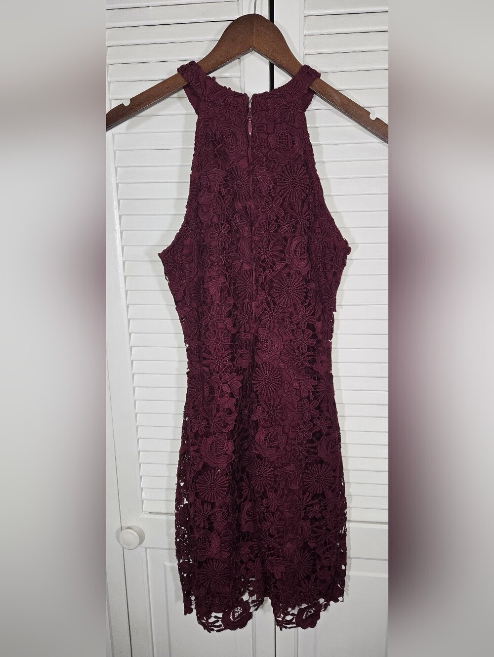 Lulus Love Poem Burgundy Lace Halter Scalloped Form Fitting Mini Sheath Dress M - Picture 4 of 4